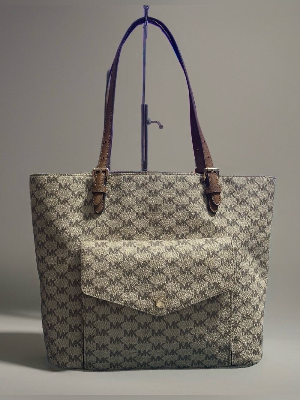 MICHAEL Michael Kors Large Multifunction Tech Tote - Picture 14 of 14
